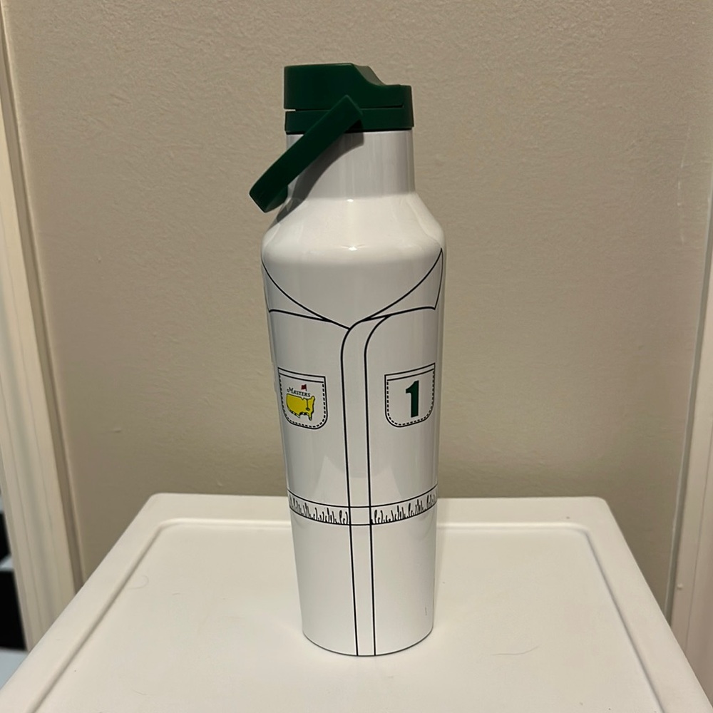 Masters Corkcicle White and Green

Masters Caddie Uniform bottle